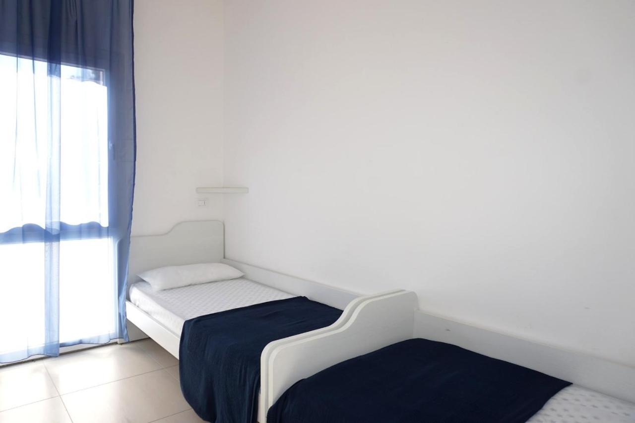 Relax By The Garden - Flat For Up To 6 Guests Apartment Porto Santa Margherita di Caorle Exterior photo